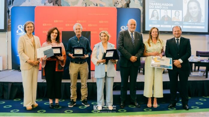 Prémio Trabalhador do Ano 2026 VENCEDOR UMP entrega Prémio Trabalhador do Ano 2026. no mutualismo, a Fernanda Brandão, da Associação de Socorros Mútuos Freamundense