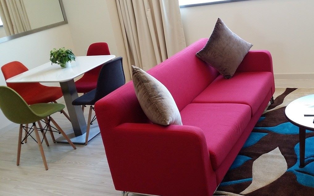 sofa 766597 1280