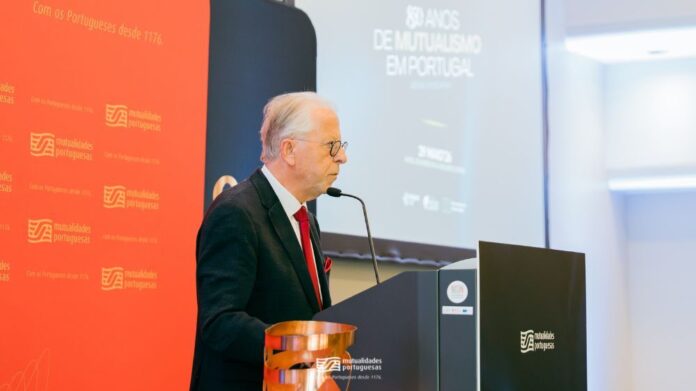 Luís Alberto Silva, Presidente da UMP, na comemoração dos 850 anos de mutualismo Luís Alberto Silva, Presidente da UMP, na comemoração dos 850 anos de mutualismo